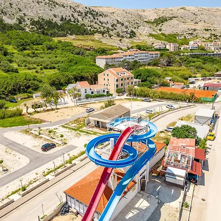 Curic Beachfront By Pag Tours Appartement