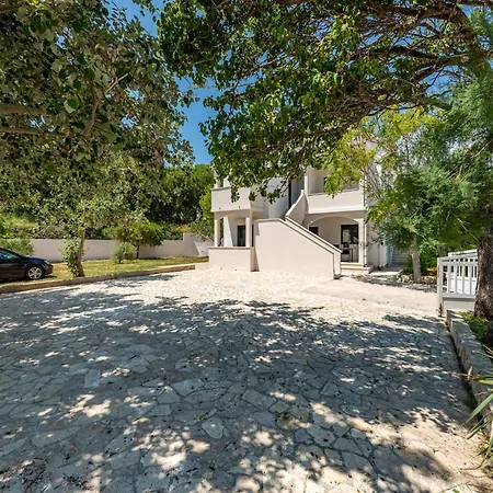 Curic Beachfront By Pag Tours Pag Town