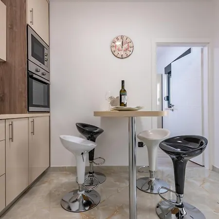 Curic Beachfront By Pag Tours Pag Town