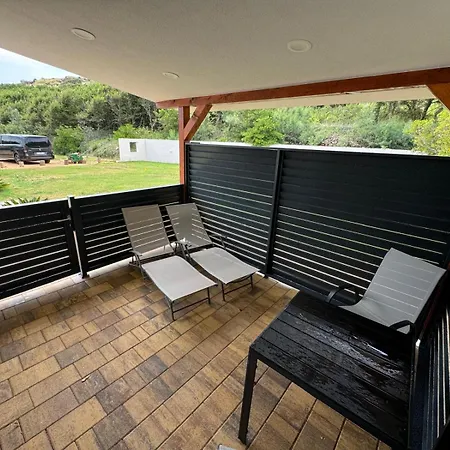 Appartement Curic Beachfront By Pag Tours Pag Town