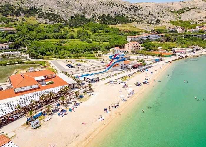 Curic Beachfront By Pag Tours *
