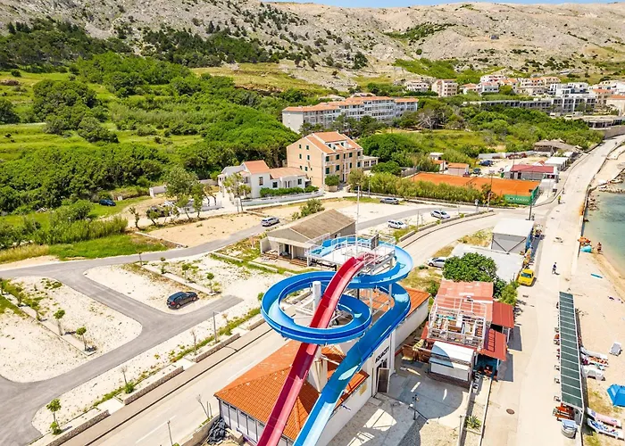 Curic Beachfront By Pag Tours Lägenhet