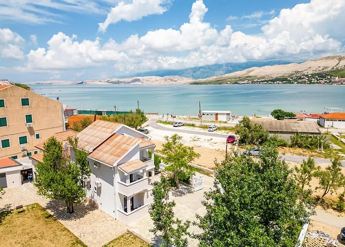 Lägenhet Curic Beachfront By Pag Tours Pag Town