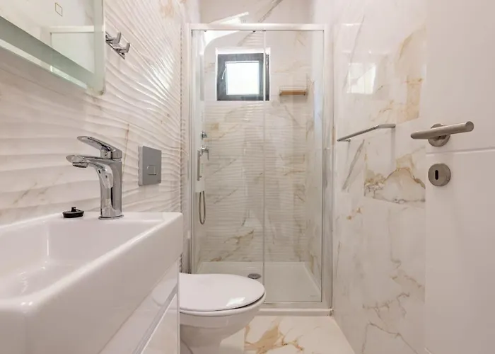 Lägenhet Curic Beachfront By Pag Tours *