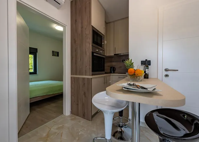 Curic Beachfront By Pag Tours