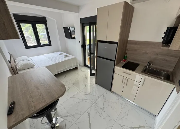 Curic Beachfront By Pag Tours Pag Town