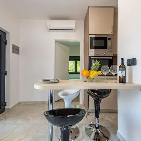 Curic Beachfront By Pag Tours Pag Town