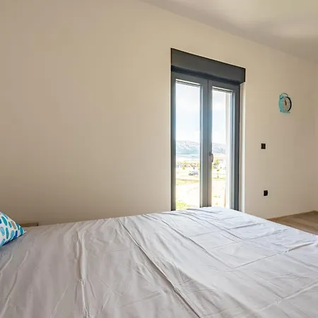 Apartmán Curic Beachfront Pag Town