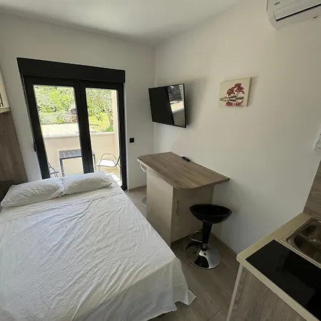 Apartmán Curic Beachfront