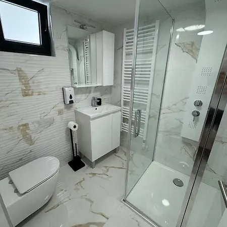 Apartmán Curic Beachfront *