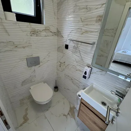 Apartament Curic Beachfront By Pag Tours