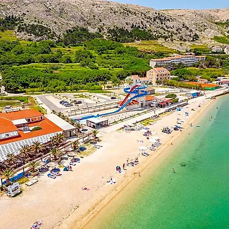 Curic Beachfront By Pag Tours