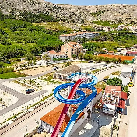 Curic Beachfront By Pag Tours *