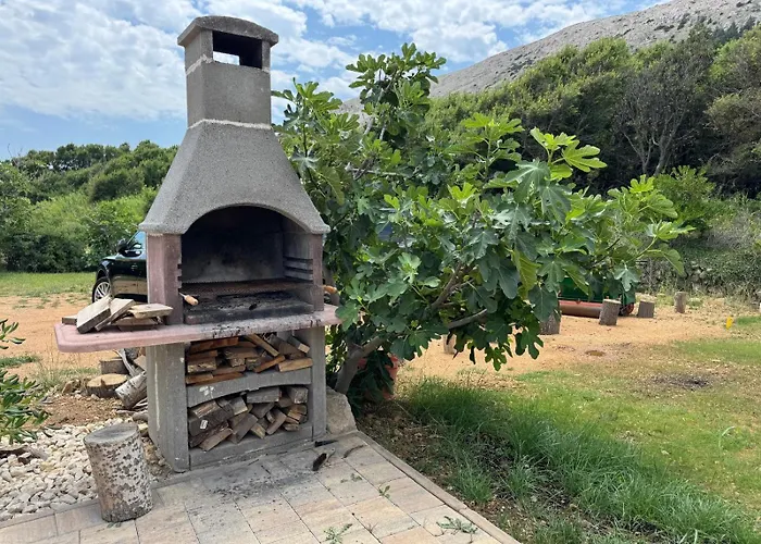 Curic Beachfront By Pag Tours * Pag Town