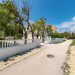 Lägenhet Curic Beachfront By Pag Tours