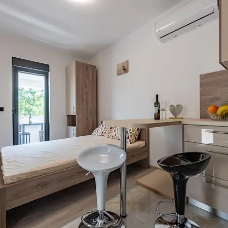 Curic Beachfront By Pag Tours * Pag Town